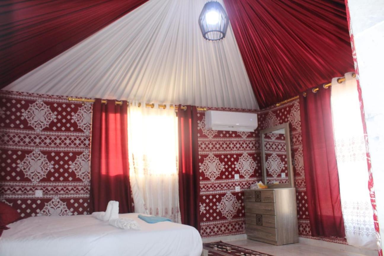Landscape Rum Camp Hotel Wadi Rum Buitenkant foto